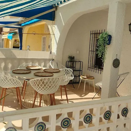House With Solarium 펜션 *