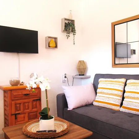 House With Solarium 펜션 *